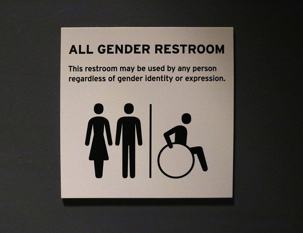 ALL GENDER RESTROOM̃TC