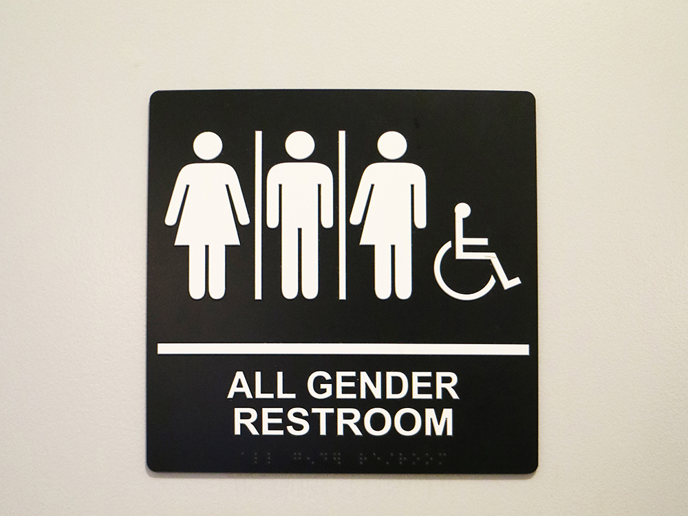 ALL GENDER RESTROOM̃TC